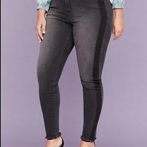 LB Ultimate Stretch Tuxedo Stripe Jean SIZE 14P